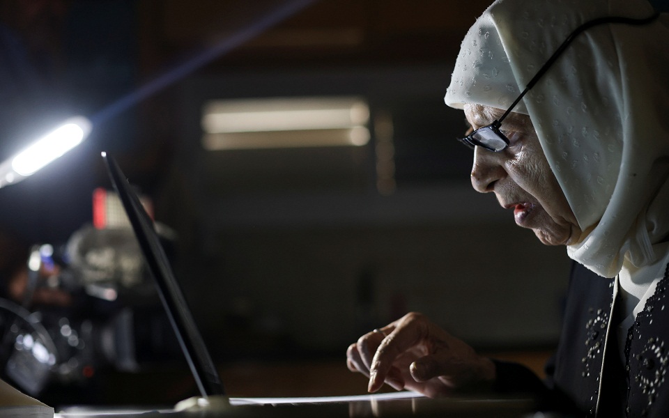 Παλαιστίνη: Η γιαγιά που πήρε πανεπιστημιακό πτυχίο στα 85 της (εικόνες)-1