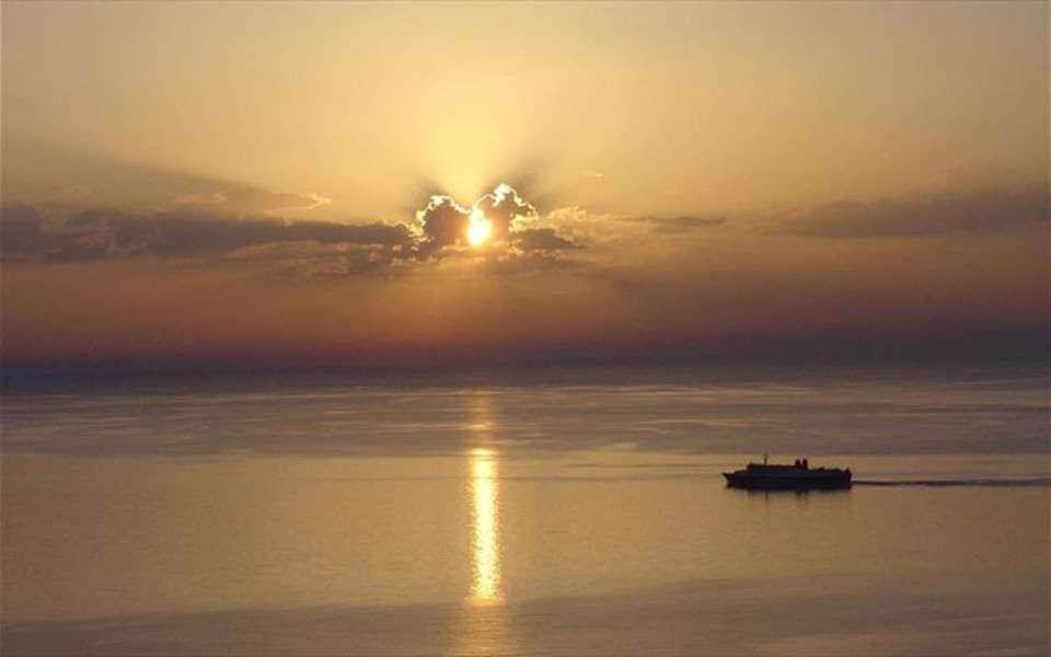 sz-ο-ελληνικός-τουρισμός-κοιτά-και-πάλι-561538849