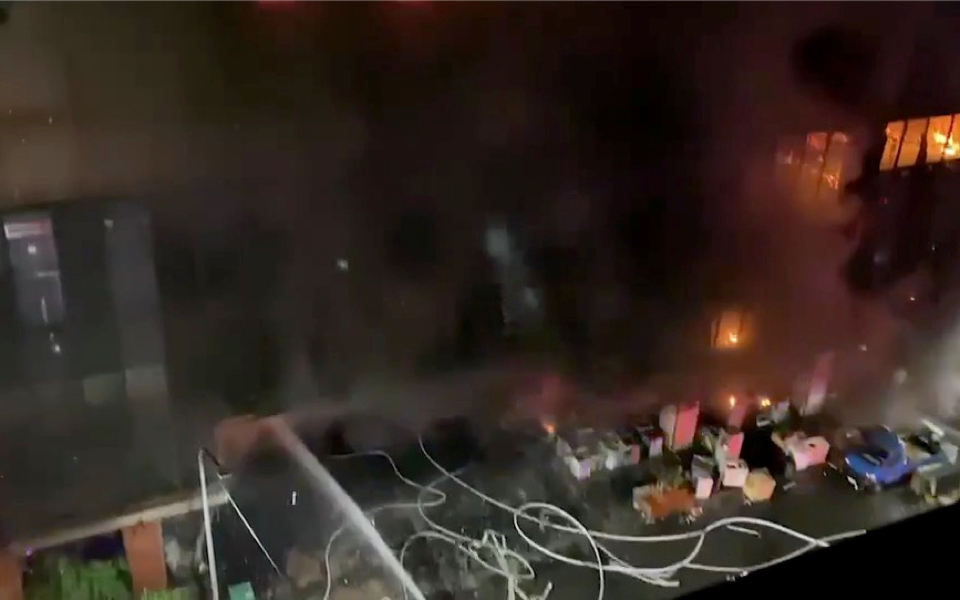 Ταϊβάν: Πυρκαγιά σε κτίριο με τουλάχιστον 46 νεκρούς (εικόνες)-2