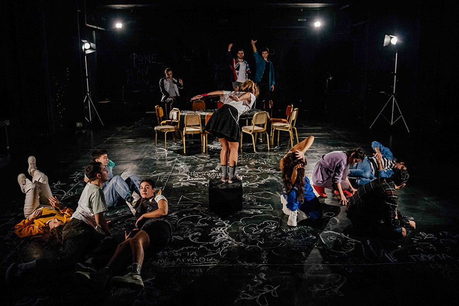 «Ο εχθρός της τάξης» στην Εφηβική Σκηνή του Εθνικού Θεάτρου-2