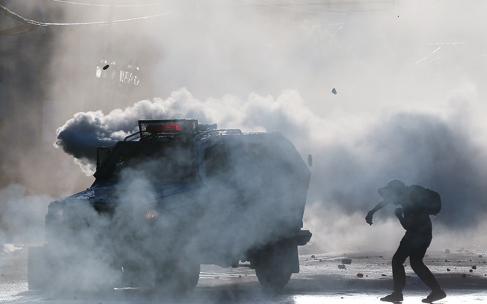 Χιλή: Επεισόδια στην επέτειο της κοινωνικής έκρηξης του 2019 (εικόνες)-2