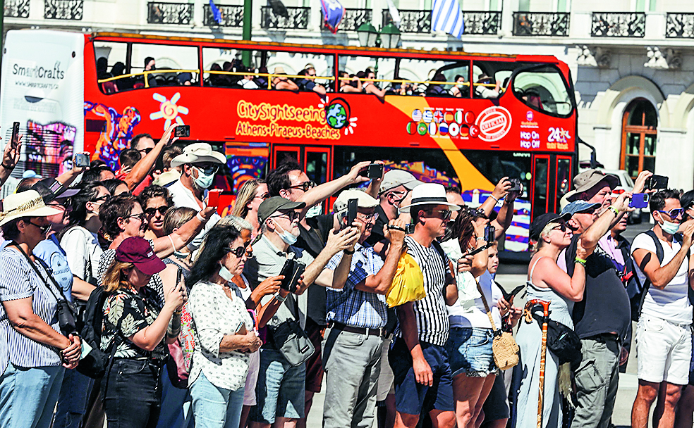 τουριστικά-έσοδα-στο-55-του-2019-ενδείξει-561524401