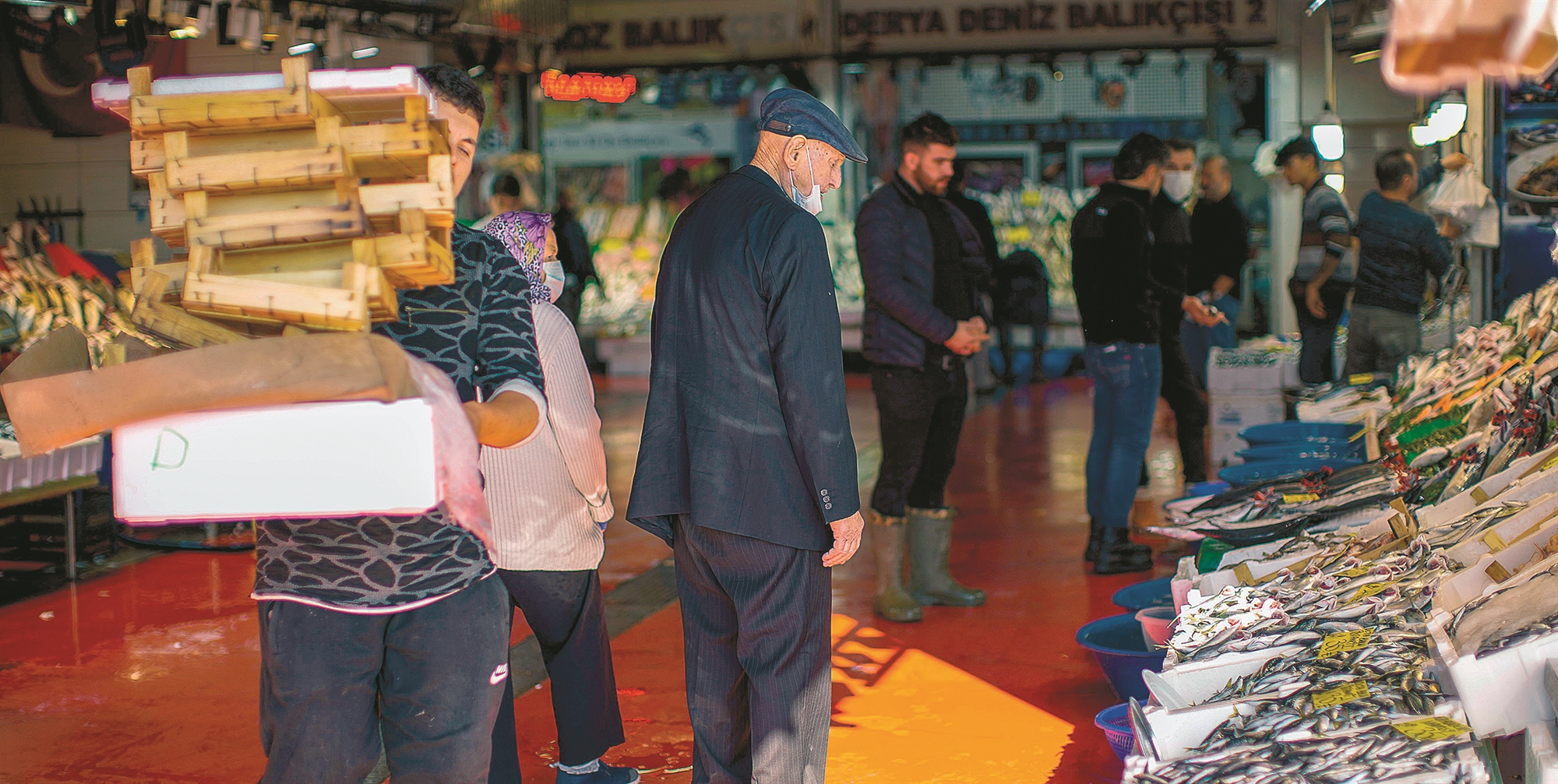 κατρακύλα-της-τουρκικής-λίρας-μετά-τ-561551494