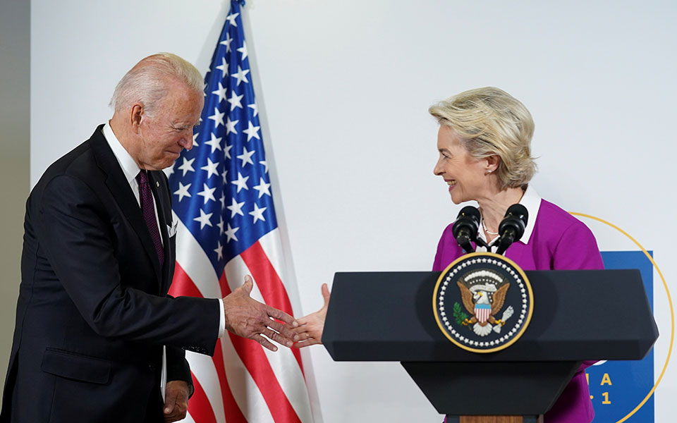 ούρσουλα-φον-ντέρ-λάιεν-ικανοποίηση-γ-561565612