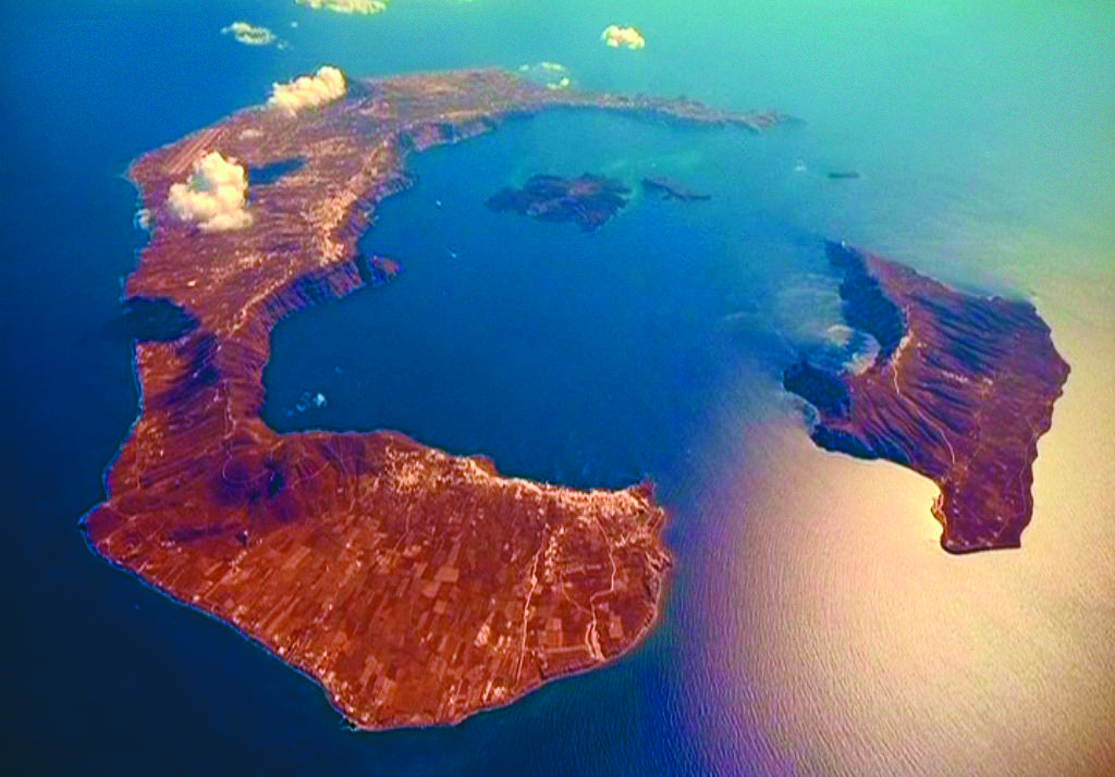 Μια ψηφιακή πλατφόρμα μας ξεναγεί στο παρελθόν και στο παρόν της Σαντορίνης-3