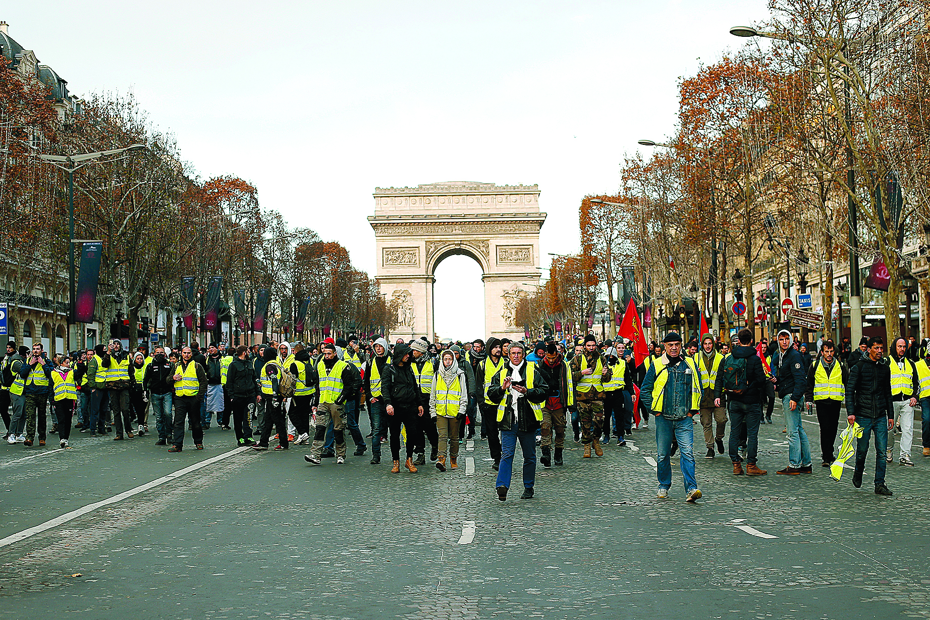 μόλις-100-ευρώ-δίνει-ο-μακρόν-στα-ευάλωτα-561553033