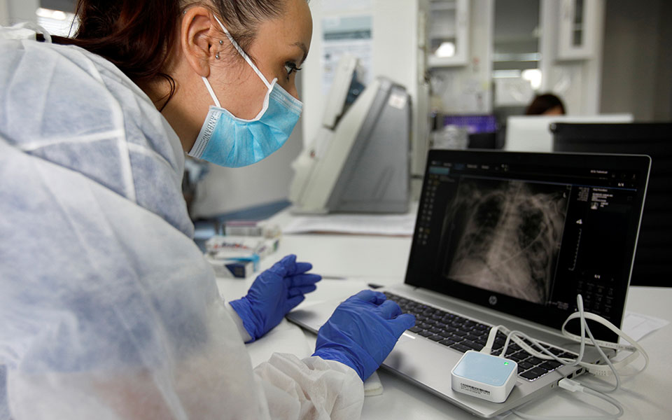 κορωνοϊός-3-065-κρούσματα-32-θάνατοι-336-διασω-561536029