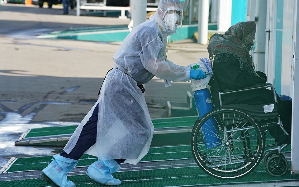 κορωνοϊός-η-ανατολική-ευρώπη-εγκλωβι-561551947