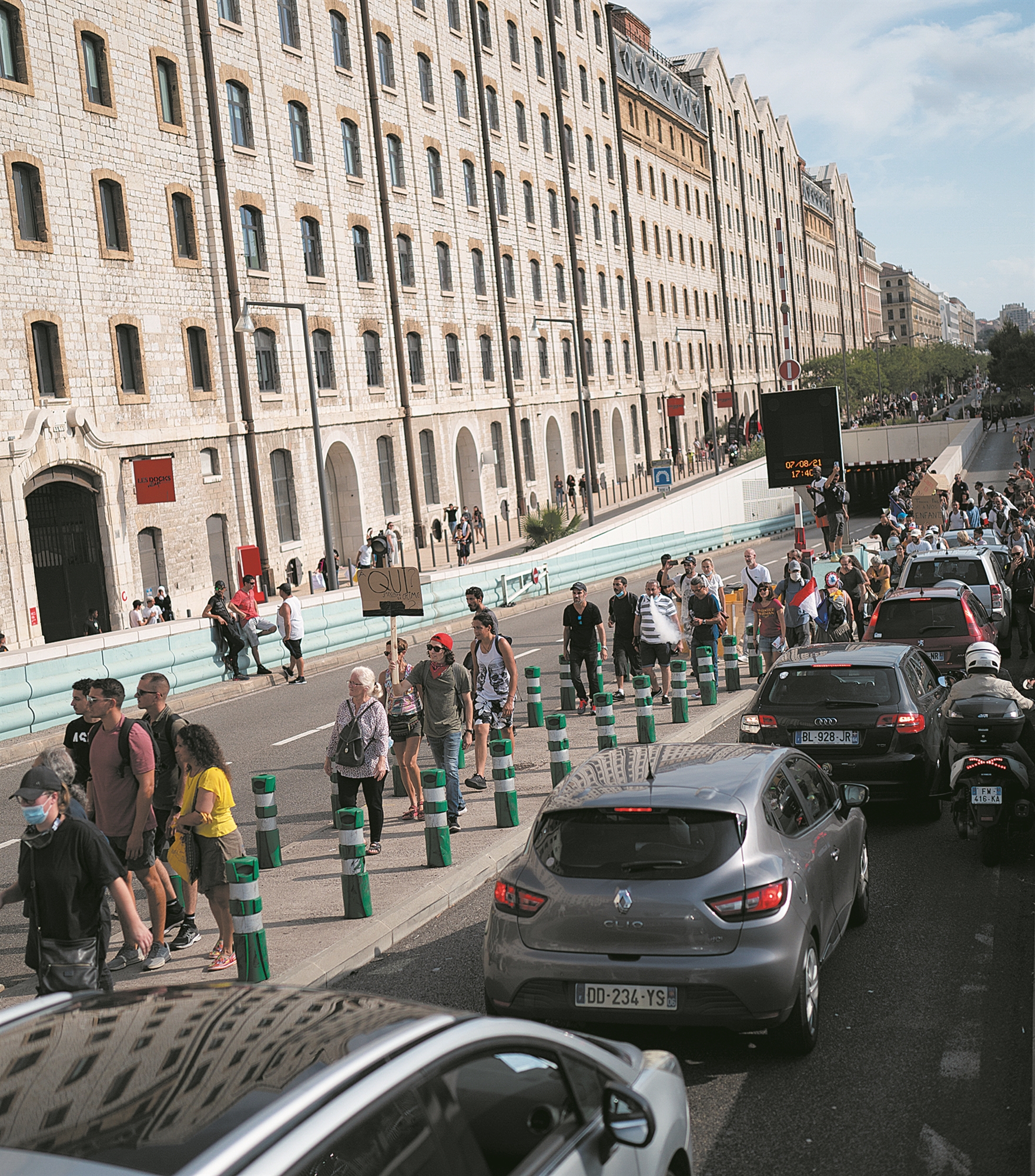 h-covid-γίνεται-η-ασθένεια-των-φτωχών-561538204