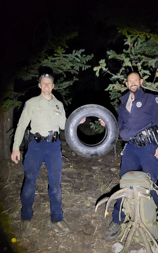 ΗΠΑ: Τάρανδος ζούσε επί δύο χρόνια με ελαστικό αυτοκινήτου γύρω από τον λαιμό του-1