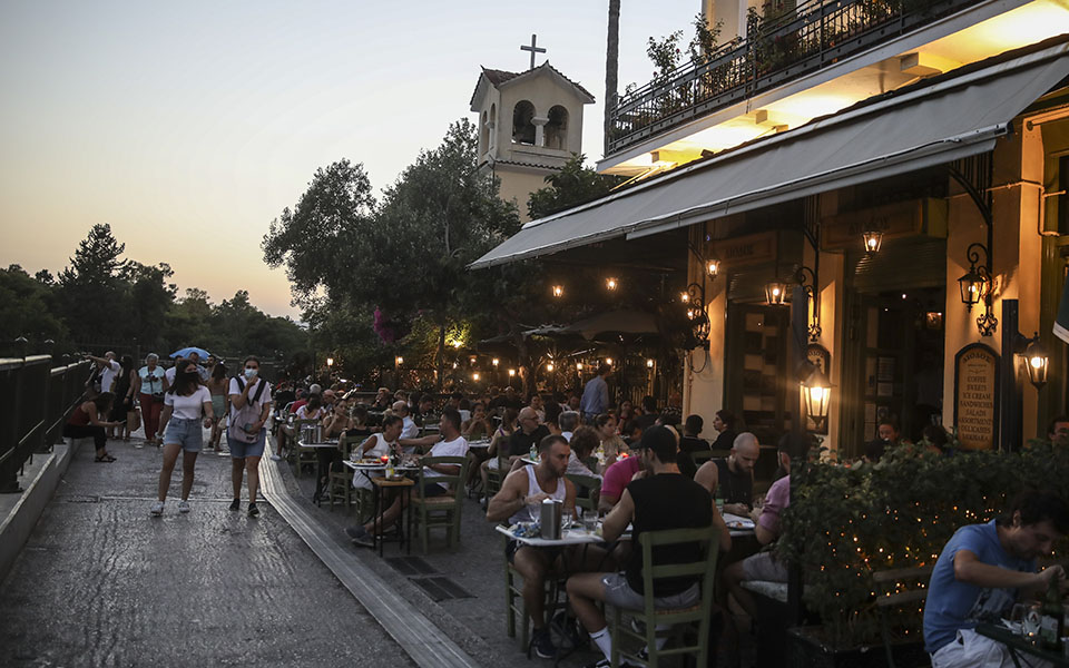 κορωνοϊός-στις-1500-οι-ανακοινώσεις-πλεύ-561526297