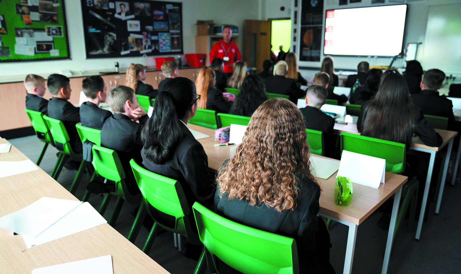 τρεις-γυναίκες-στο-λονδίνο-561531577