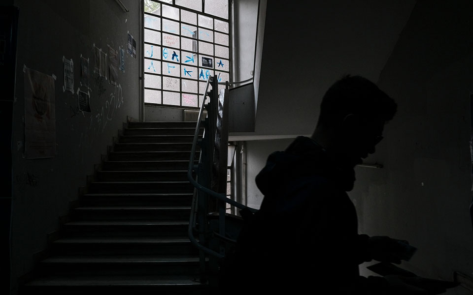 απθ-ανεμβολίαστος-φοιτητής-του-τμήμα-561537418