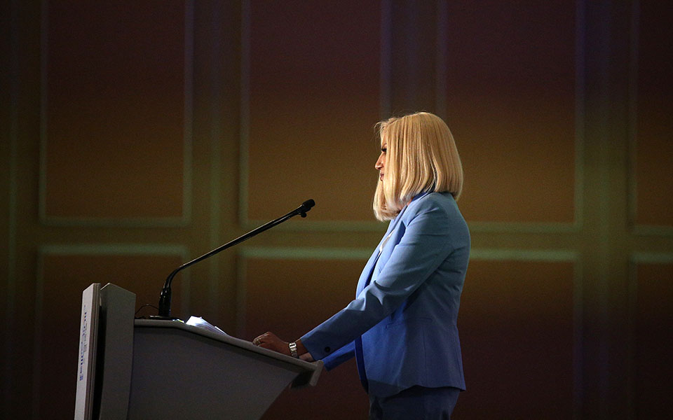 κιναλ-η-φώφη-γεννηματά-δίνει-τη-δική-τη-561537007