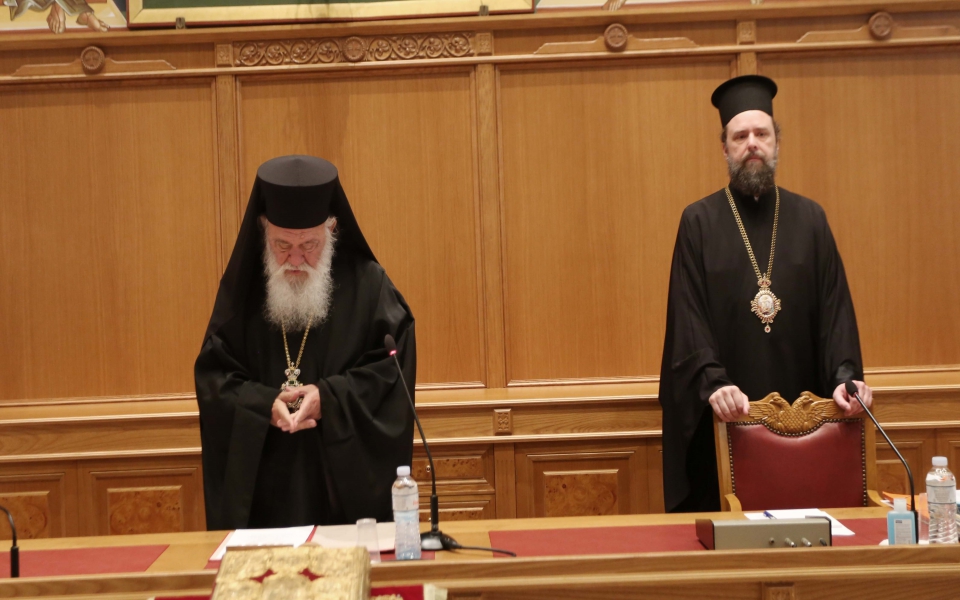 ιερά-σύνοδος-οι-νέοι-μητροπολίτες-θήρ-561530386