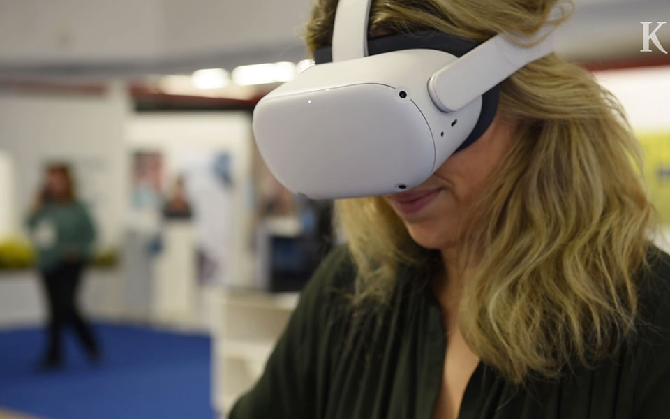 βίντεο-κ-εικόνες-από-το-εγγύς-μέλλ-561544492