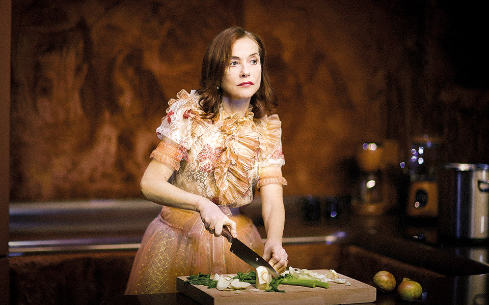 isabelle-huppert-στη-vogue-greece-και-ποιός-δε-θέλει-να-συνεργ-561561967