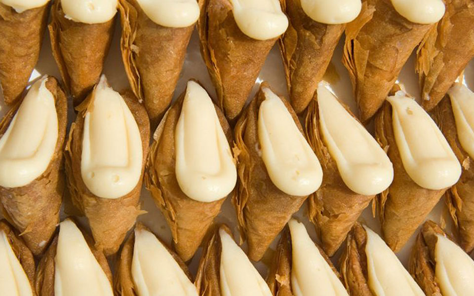 μπουγάτσα-τρίγωνα-ή-αρμενοβίλ-3-στάσει-561555619