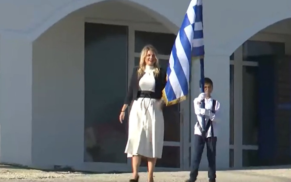 συγκίνηση-στη-μοναχική-παρέλαση-των-δ-561561187