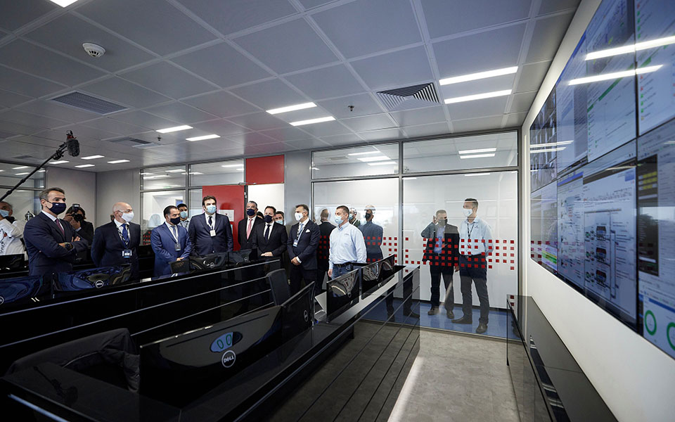 Μητσοτάκης στο Data Center στο Κορωπί: Η Ελλάδα στην πρώτη γραμμή του ψηφιακού μετασχηματισμού-2