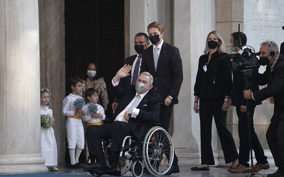 Φίλιππος Γλύξμπουργκ – Νίνα Φλορ: Παραμυθένιος γάμος στη Μητρόπολη Αθηνών (φωτογραφίες)-5