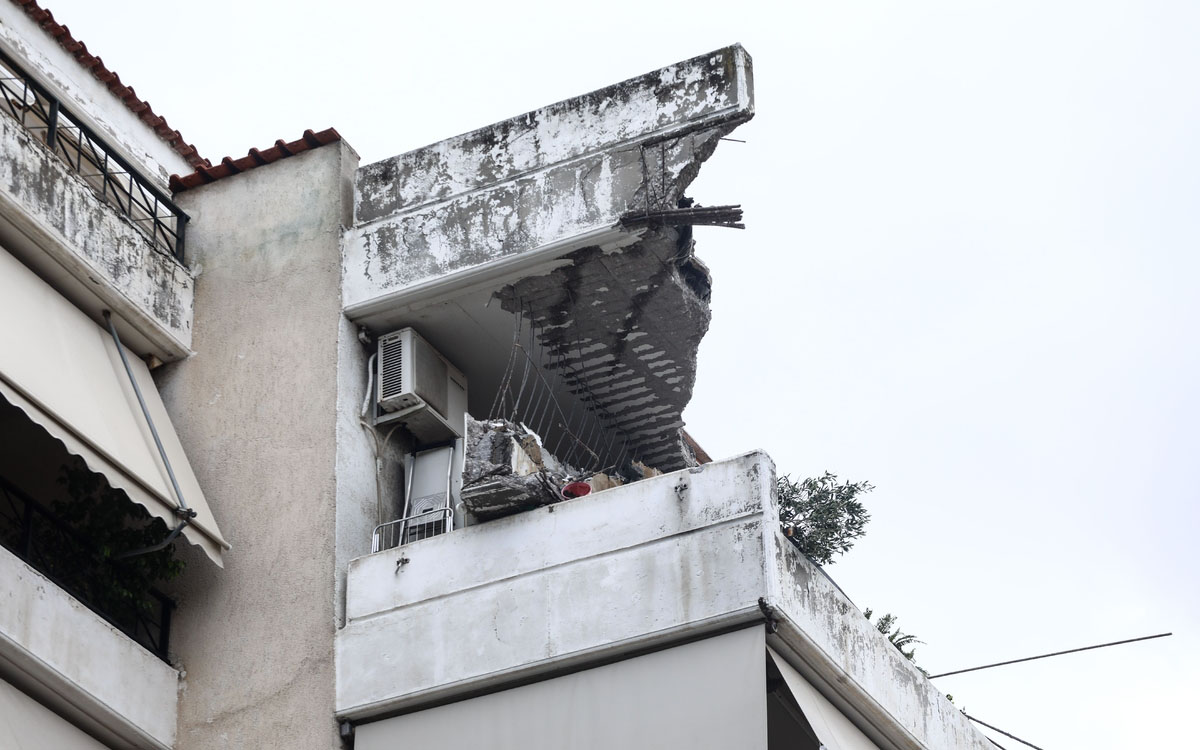 χαλάνδρι-έπεσε-μπαλκόνι-από-πολυκατο-561541000