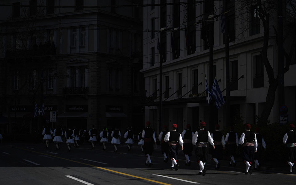 κορωνοϊός-ανησυχία-για-περισσότερα-κ-561557467