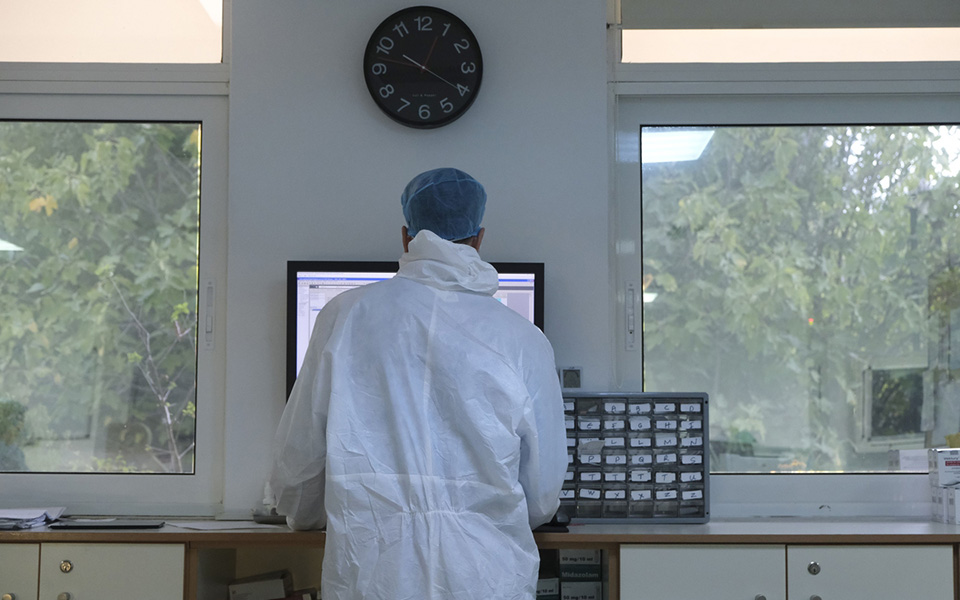 κορωνοϊός-φόβοι-για-5-000-κρούσματα-ημερη-561565441