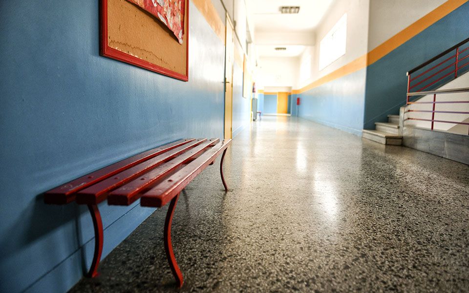 σχολεία-μαθήματα-και-με-κατάληψη-561521758