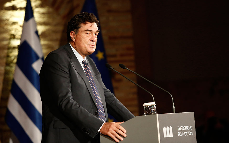 Το Ιδρυμα Θεοφανώ βράβευσε τους Ουγκούρ Σαχίν και Εζλέμ Τουρετσί-6