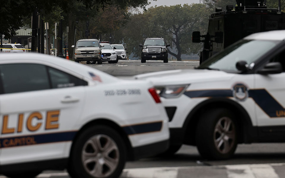 ηπα-αναφορές-για-πυροβολισμούς-σε-εμπ-561544744