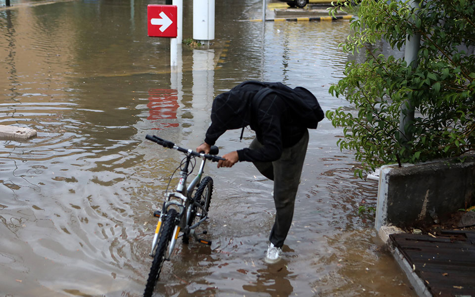 κακοκαιρία-αντιπαράθεση-στο-δημοτικ-561545845