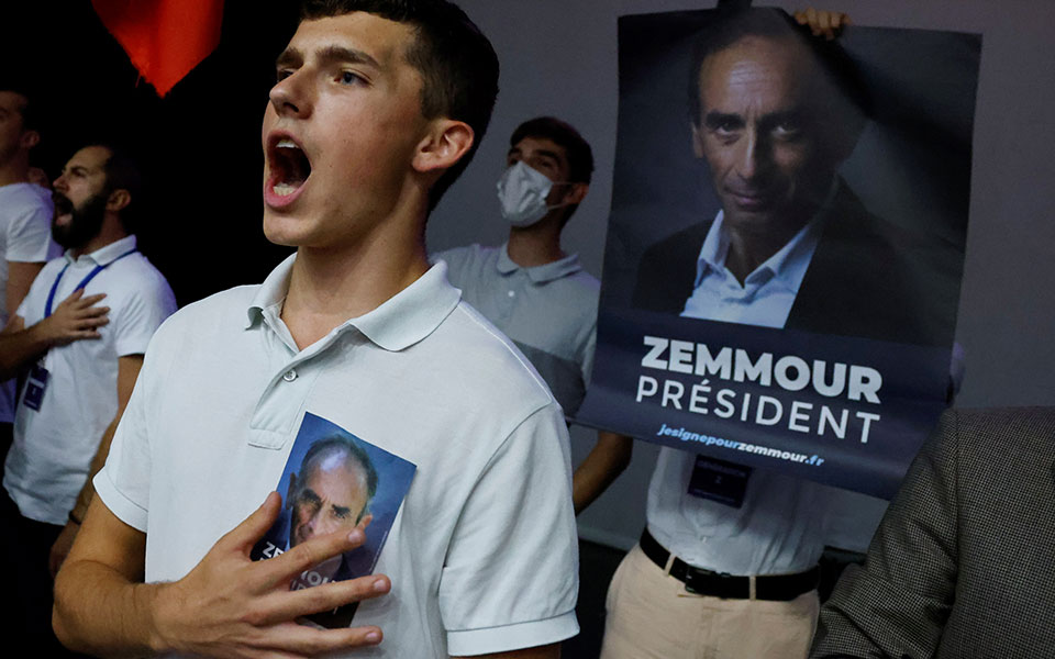 γαλλία-ο-ζεμούρ-εκτοπίζει-την-λεπέν-πε-561552064