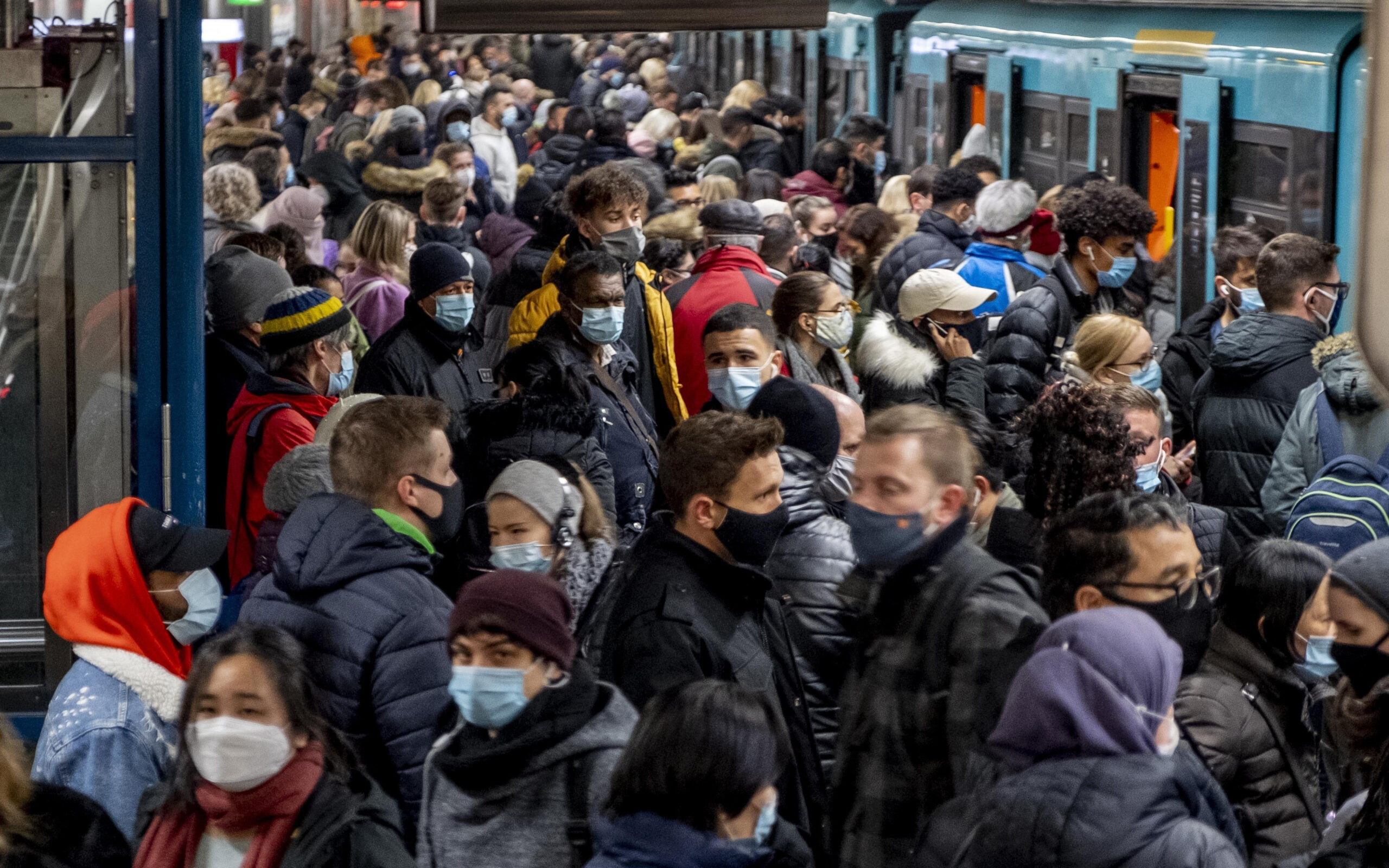 γερμανία-πρόσβαση-σε-μέσα-μαζικής-μετ-561600667