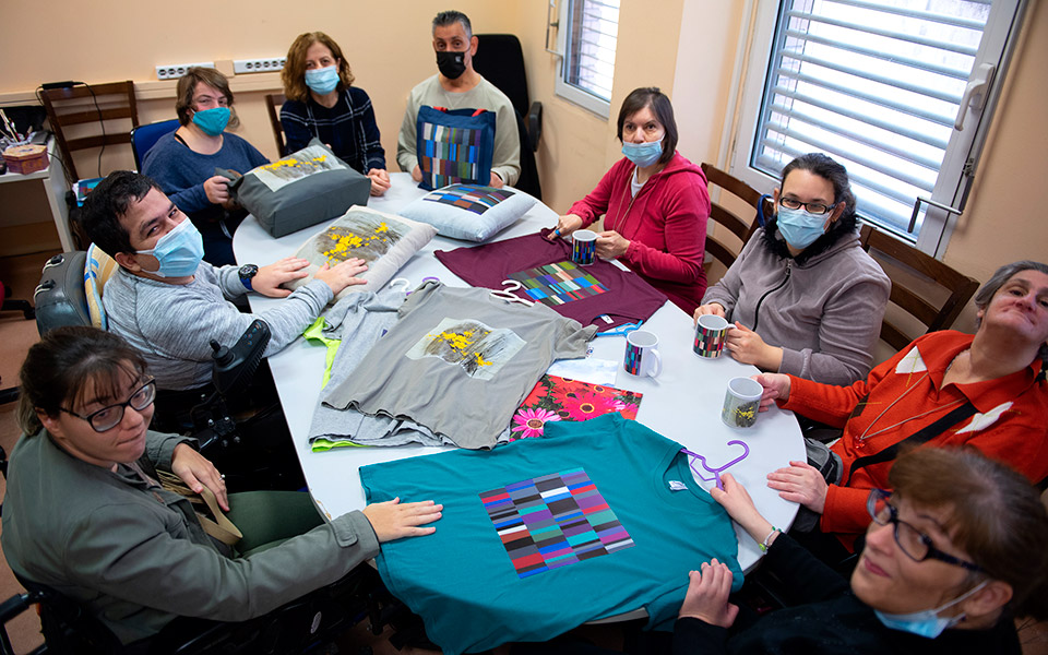 ένα-βήμα-πιο-κοντά-στην-αυτονομία-ατόμ-561588757