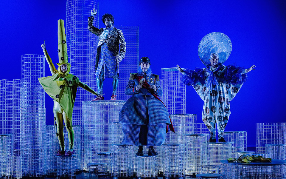 τα-μαγικά-μαξιλάρια-στην-εθνική-λυρ-561576424