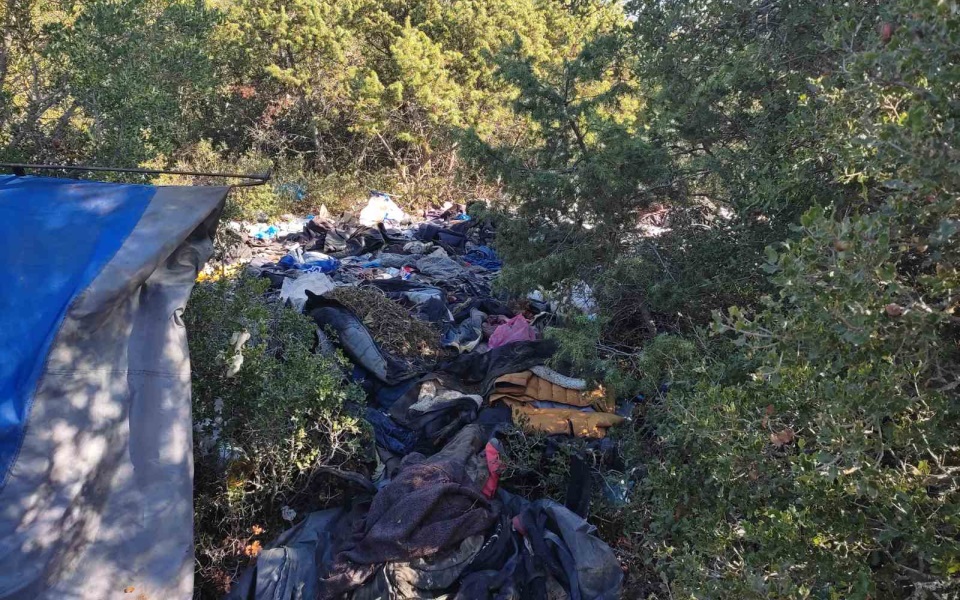 θεσσαλονίκη-χειροπέδες-σε-συμμορία-π-561585670