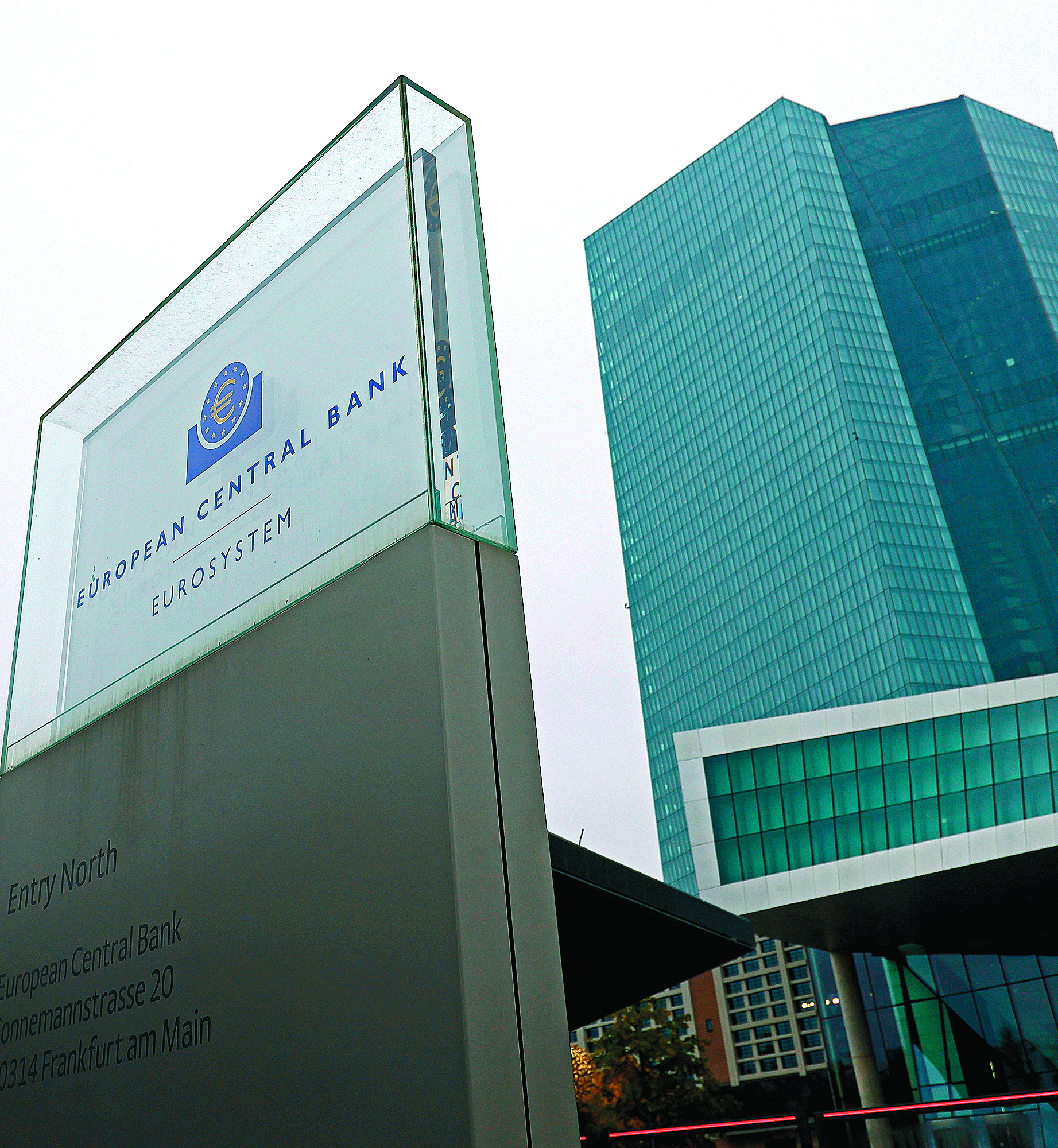 ελληνικά-ομόλογα-κίνδυνο-εκτόξευσης-561575302