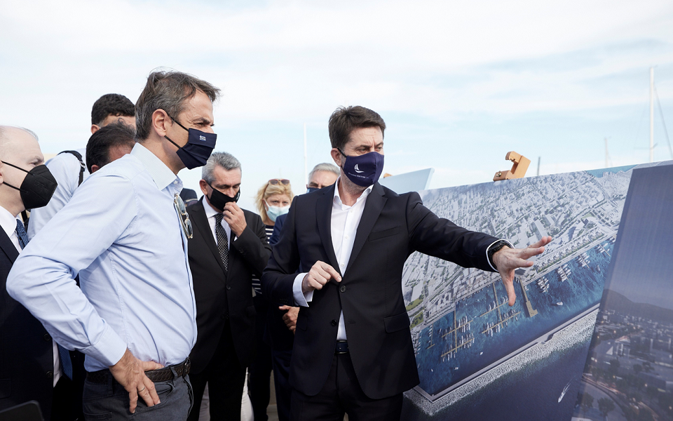 στη-ρόδο-ο-κ-μητσοτάκης-στο-επίκεντρο-561572548