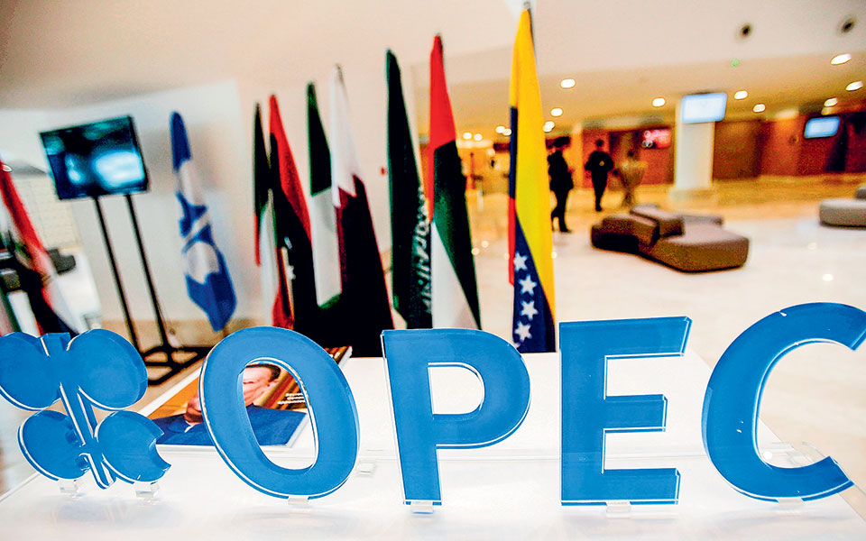 ο-οπεκ-ρυθμίζει-ξανά-την-τιμή-του-πετρε-561592021