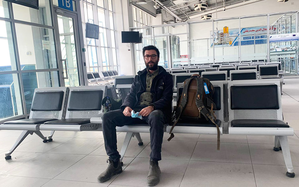 απόδραση-από-το-αφγανιστάν-όμηρος-σ-561591832