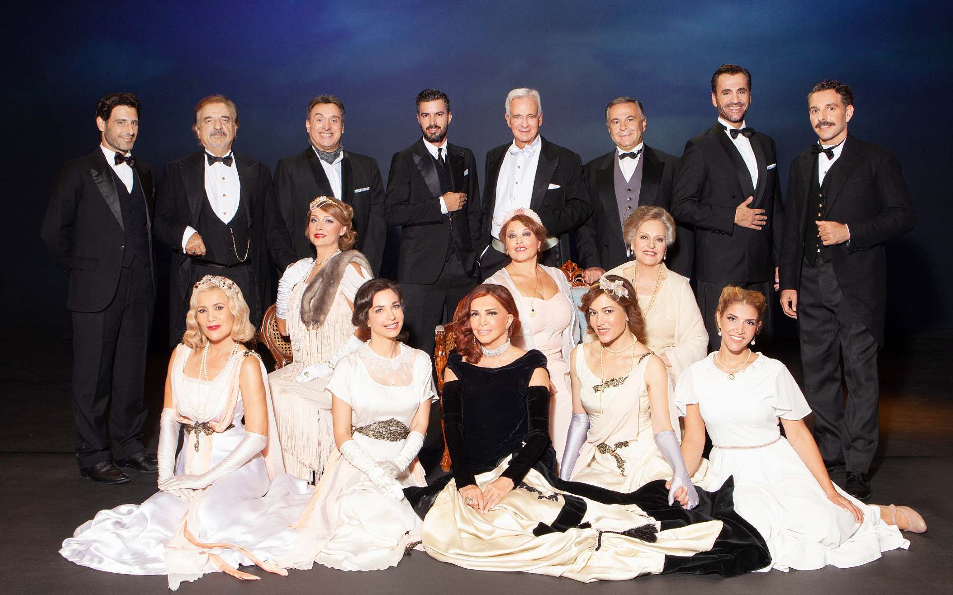 κι-από-σμύρνησαλονίκη-της-μίμης-ντε-561583510