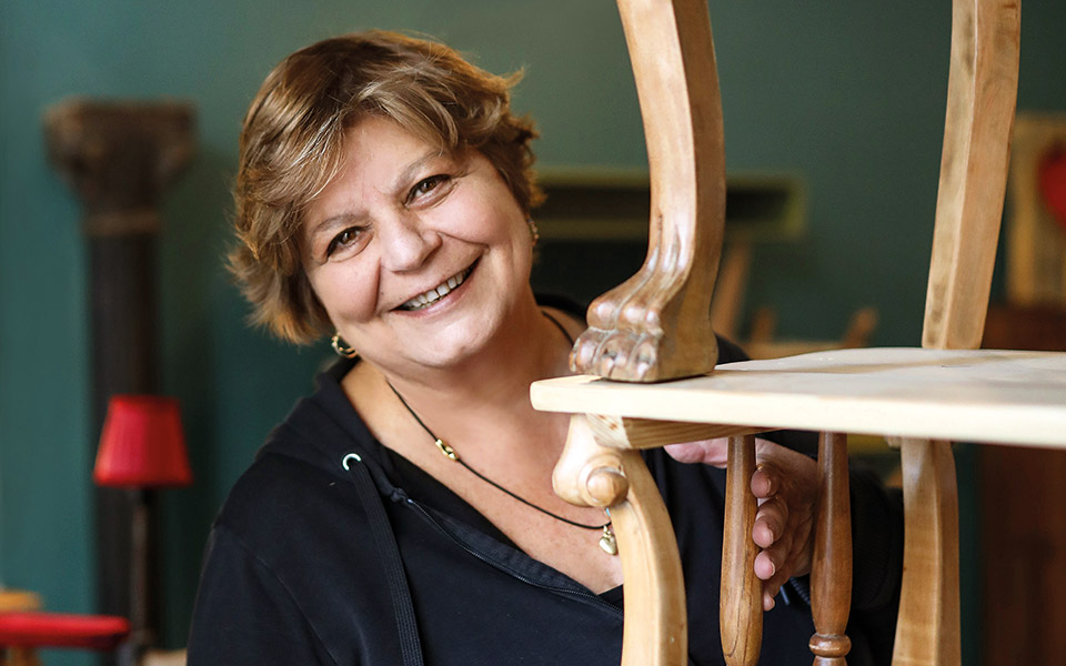 γιόλα-ψαροπούλου-νέα-ζωή-σε-πεταμένα-έ-561598696