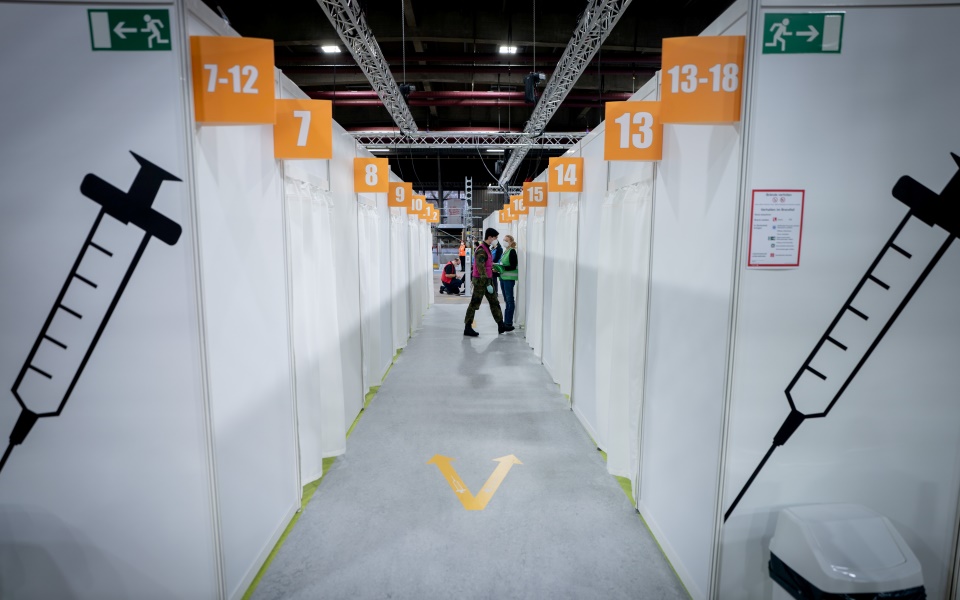 aποκλεισμό-των-ανεμβολίαστων-από-την-ε-561571564