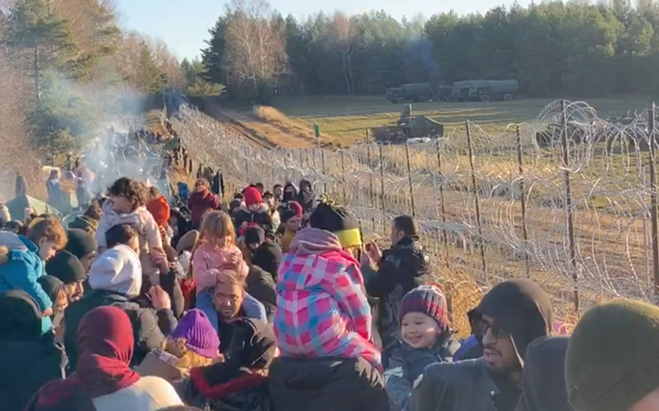 μεταναστευτικό-ρήξη-πολωνίας-λευκο-561579655