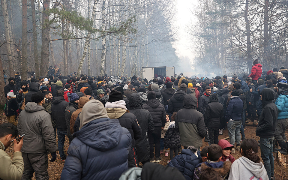 Εγκλωβισμένοι στο δάσος, σε συνθήκες απόλυτου ψύχους – Ανταπόκριση από τα σύνορα της Πολωνίας-1