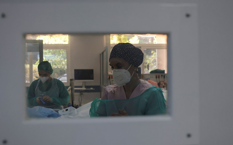 θεραπεύοντας-τους-θεραπευτές-και-ε-561606268