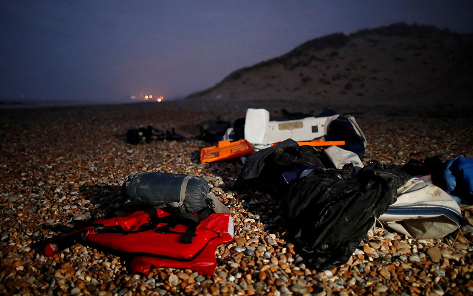 τραγωδία-στη-μάγχη-τουλάχιστον-24-μεταν-561600784