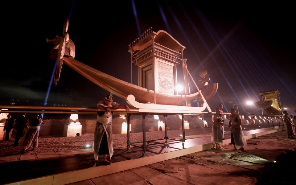 Αίγυπτος: Με μία φαραωνική τελετή εγκαινιάστηκε η Λεωφόρος των Σφιγγών (βίντεο)-1