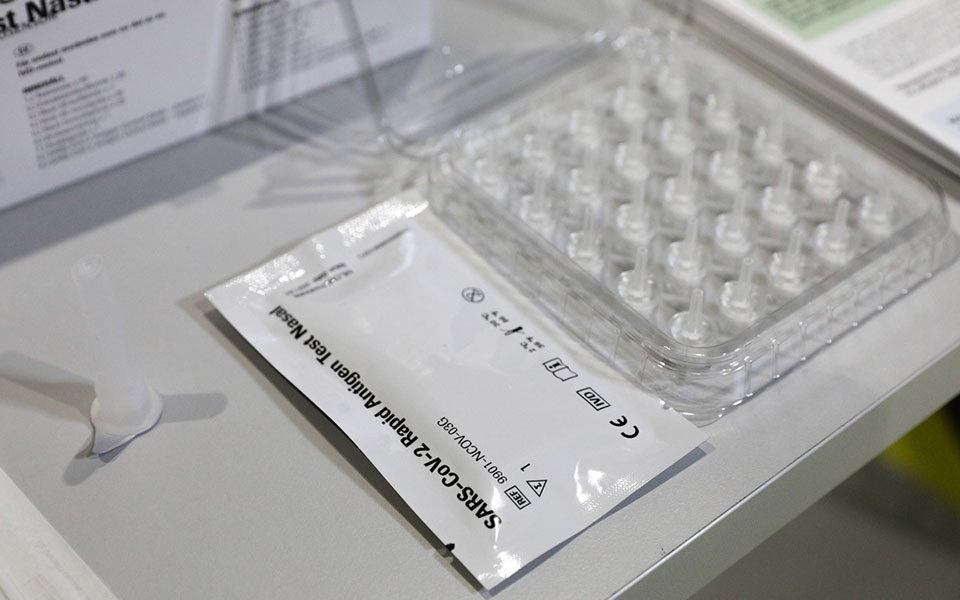 πλαστά-πιστοποιητικά-rapid-test-συνελήφθησαν-561601954